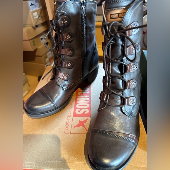 Pikolinos Boots - Picture 2 of 5